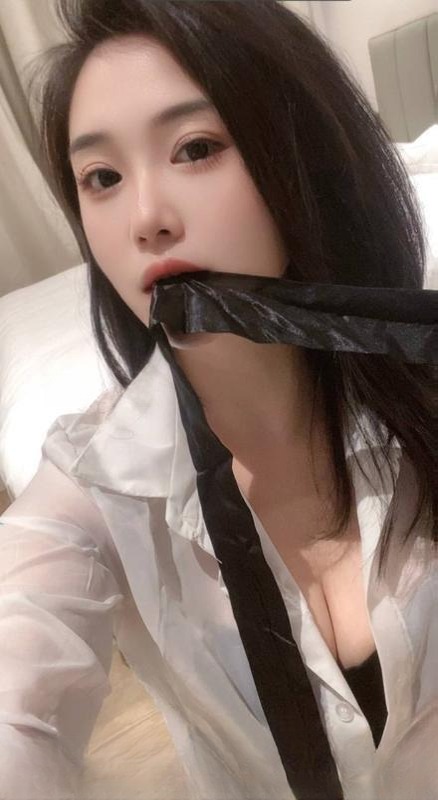福田性感人妻柚希 图 2