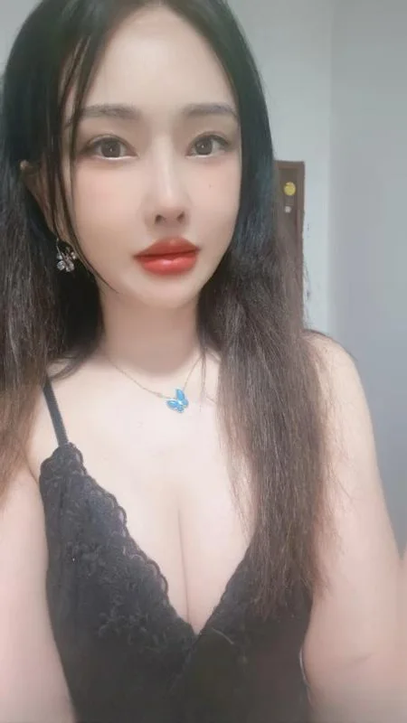 南昌大胸妹子 图 2