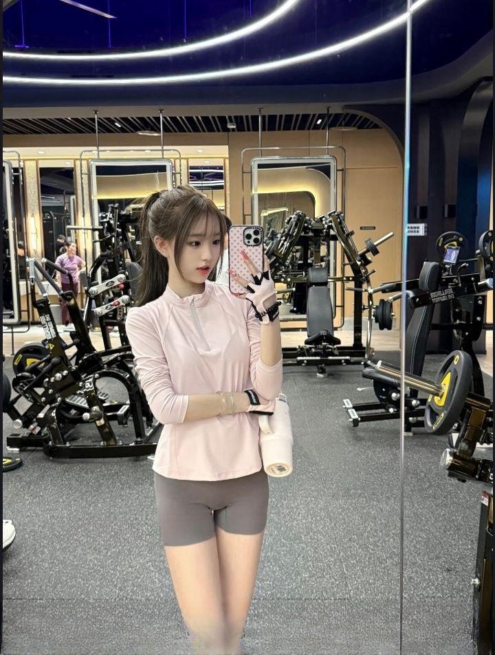 鲨鱼裤健身欲女嫩鲍 图 2