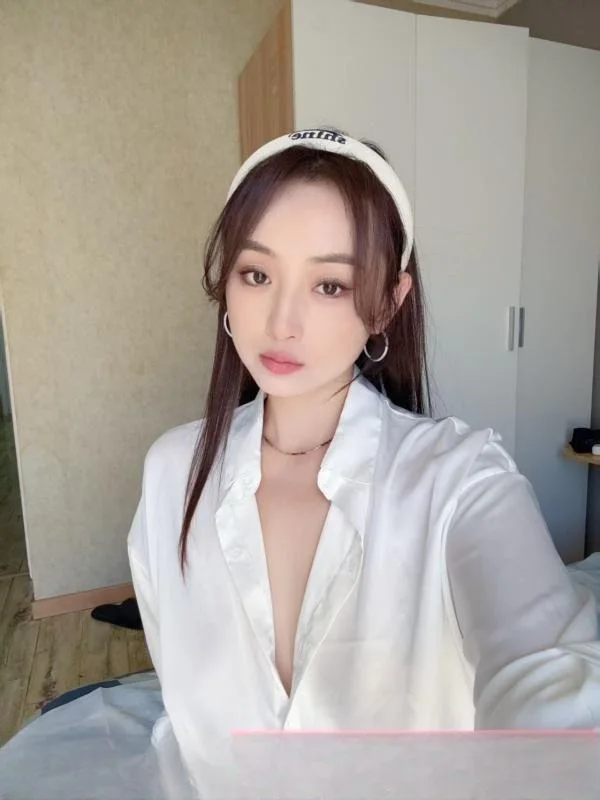 小丽颖女友感爆棚 图 2
