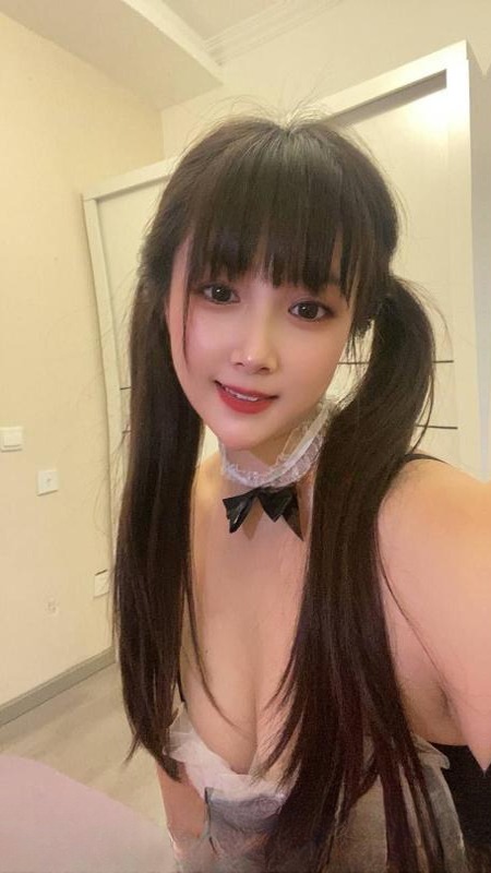 武侯双马尾少女晓晓