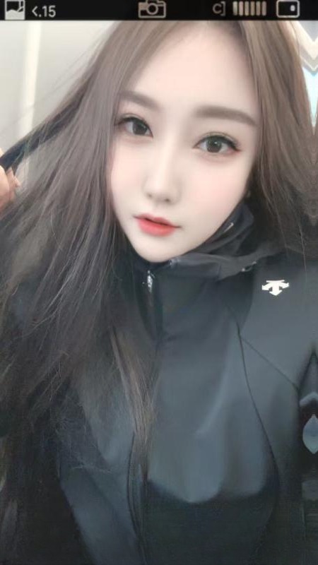丰满大胸少妇 图 2