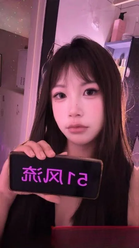 蜜桃墩墩小少妇