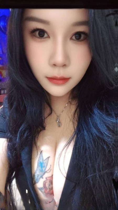 公明大奶肥臀 图 3