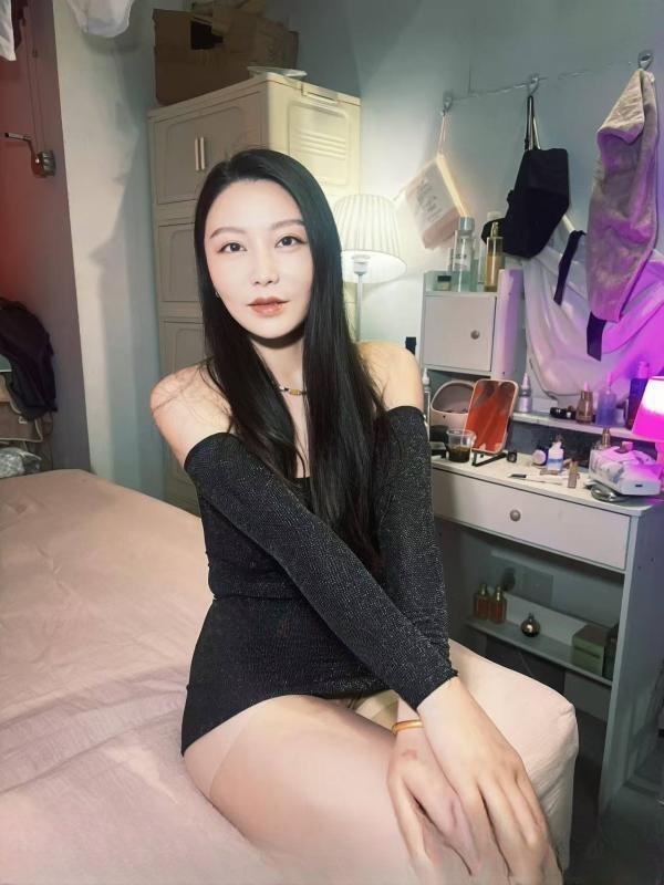 反食多次的小景老师 图 2
