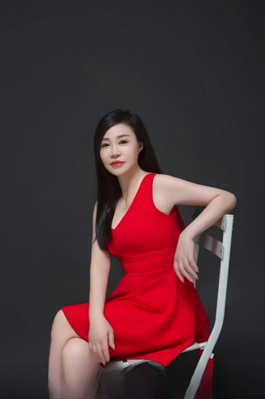 风韵制服熟女 图 3