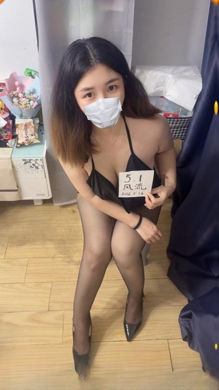 宝山天天老师骚水超多