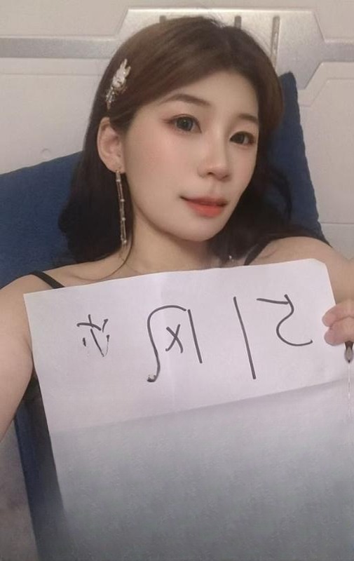 翘臀小蛮腰美女 图 3