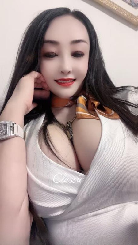 巨乳大幂幂