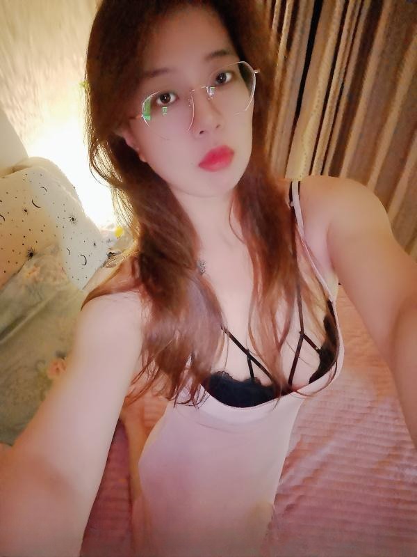 口活棒逼会夹的骚鱼儿 图 2