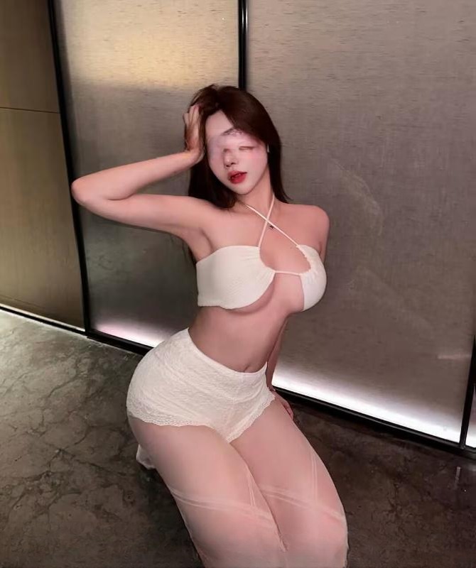 丰满大胸服务系老师