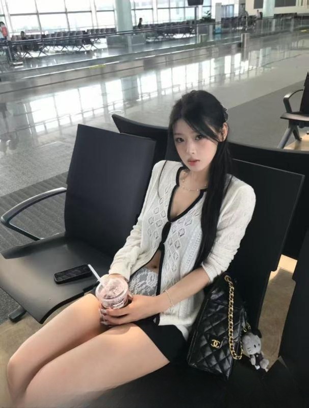 大胸多汁性感彤彤 图 4