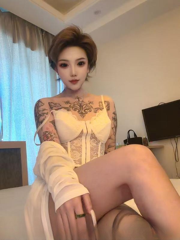 符文战士纹身妹可欣 图 4