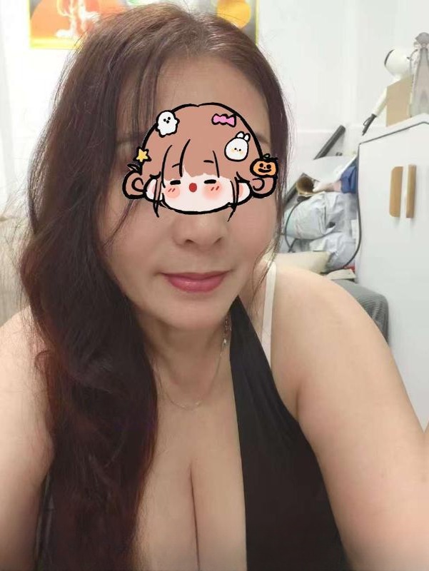 主打三通的熟妇 图 2