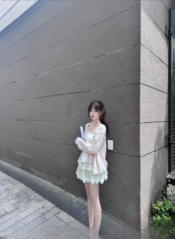 软妹兼职模特乖乖女 图 2
