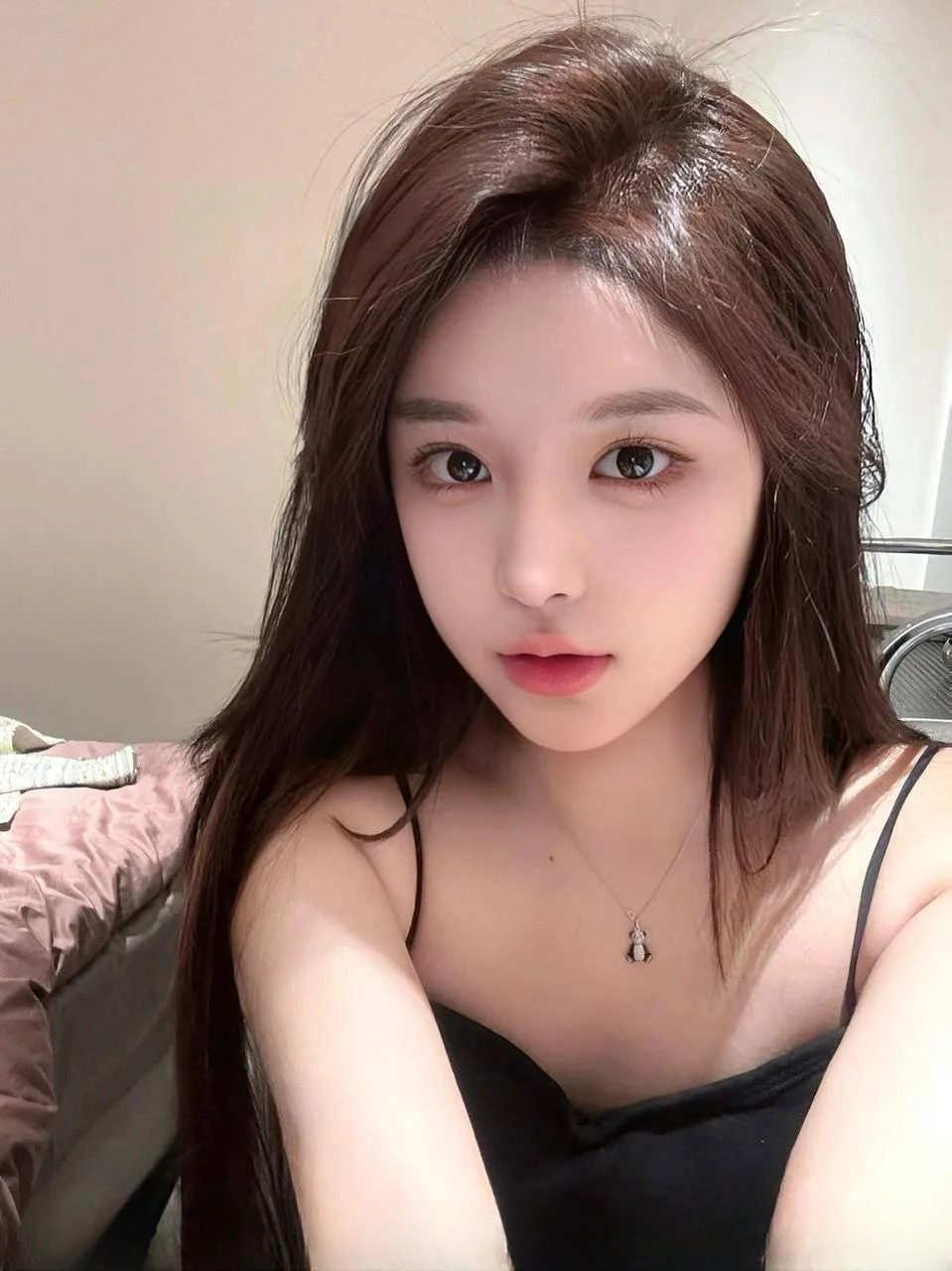 饥渴制服妹 图 2