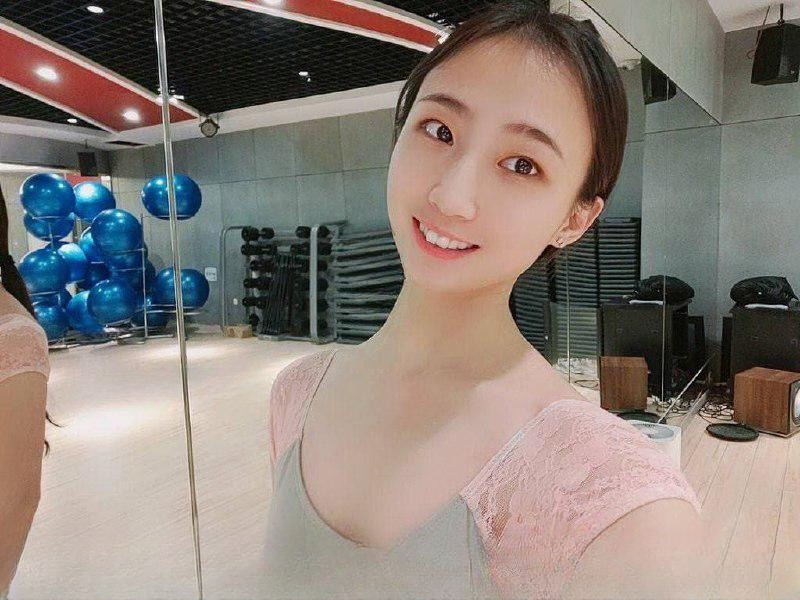 通川小妮子兼职