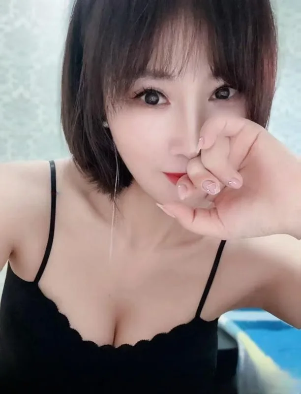 出击骚逼爽记 图 2
