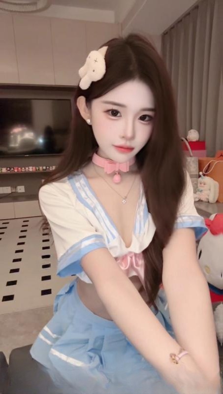 清纯甜美小迷妹
