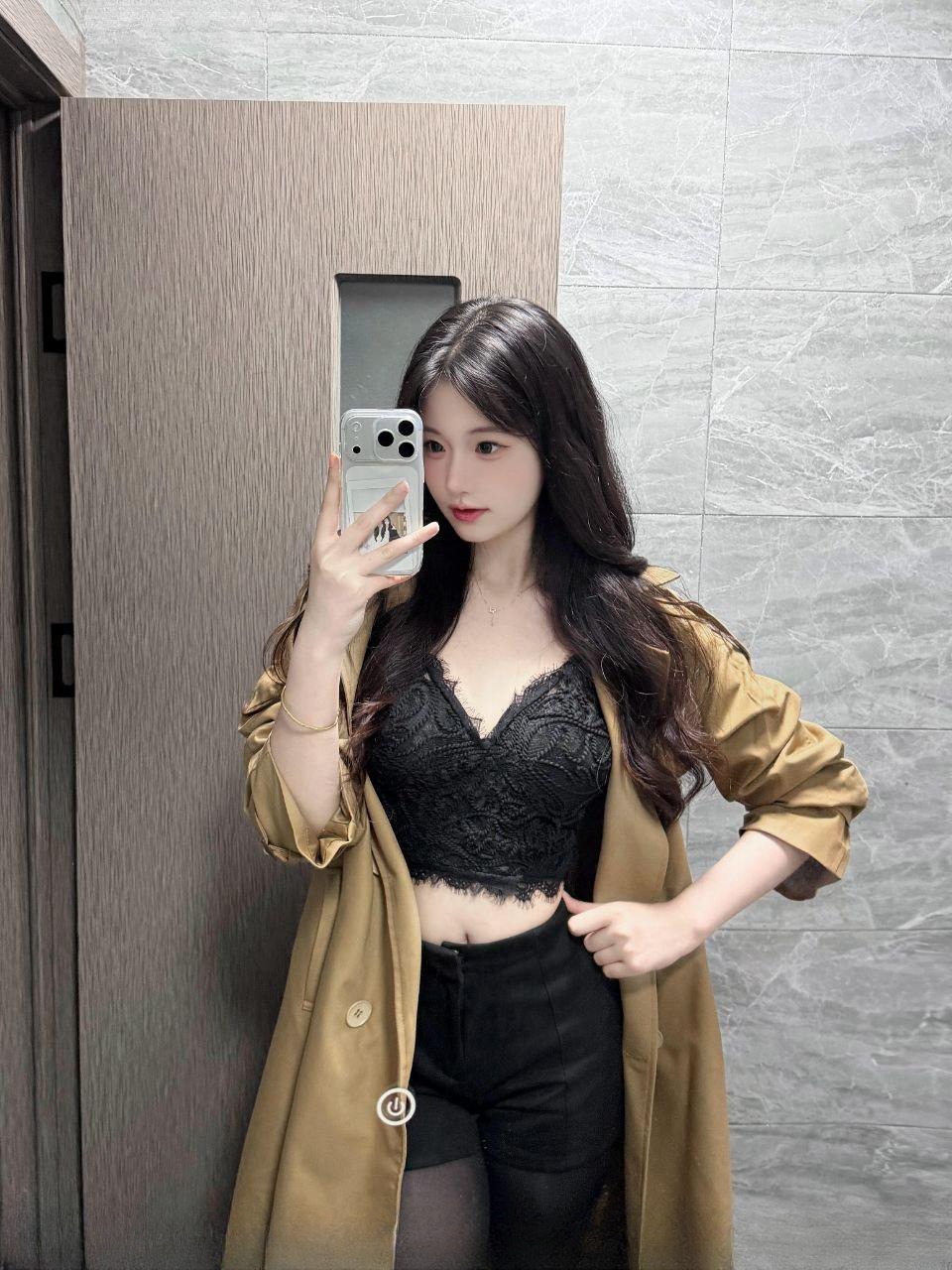 肤白貌美御姐 图 2
