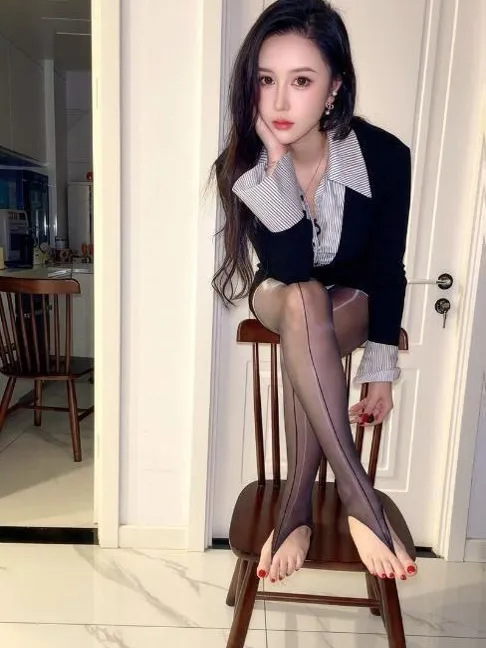 朝阳制服御姐球球