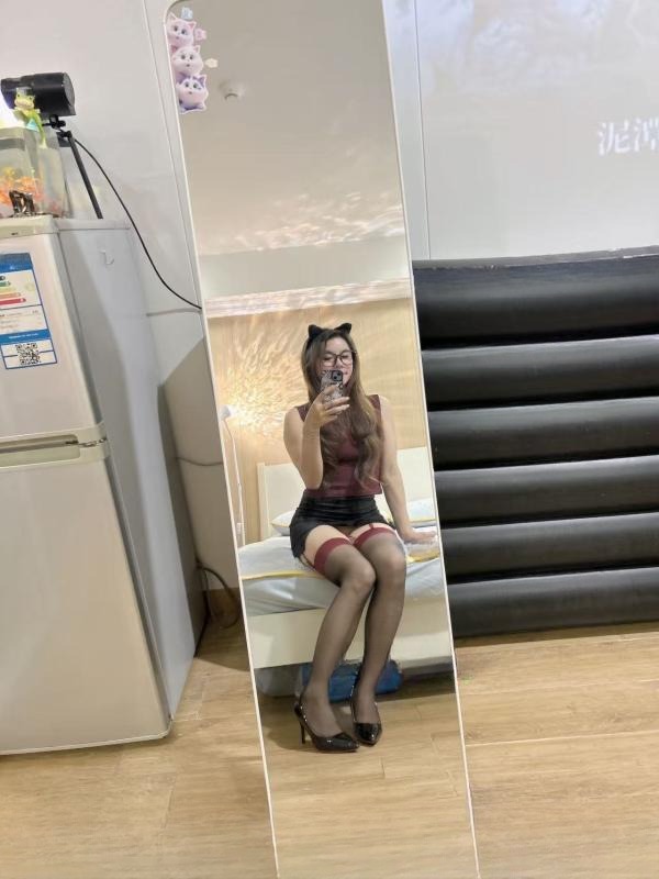 宝安骚露老师 图 2
