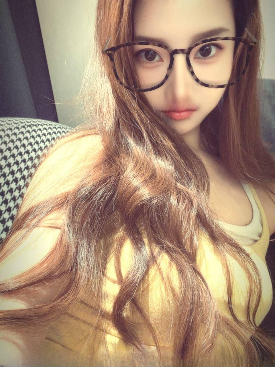长腿气质叶子御姐 图 2