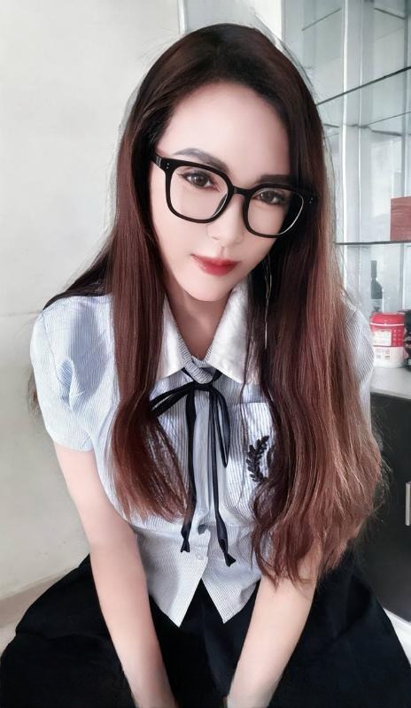 朝阳服务系风骚妹子 图 2