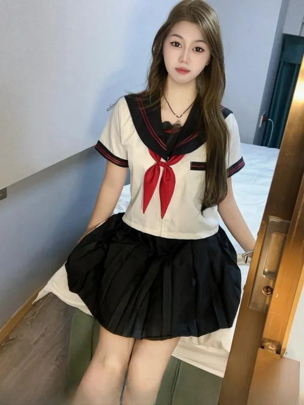 反差美女萌萌 图 3