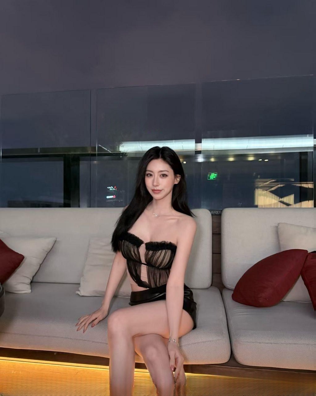 很骚的一个妹子 图 2