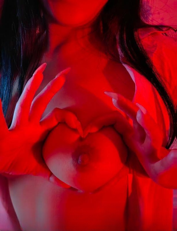 性感大胸御姐 图 4