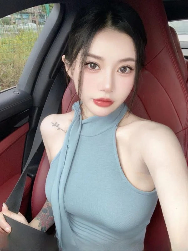 吴中肤白貌美骚货 图 2