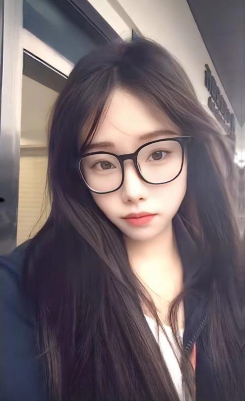 眼镜妹萌萌 图 2