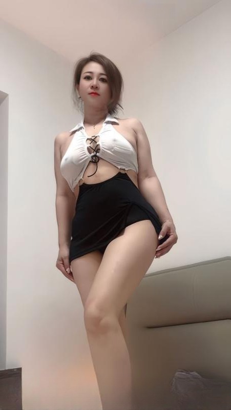 雨花台巨乳少妇莹莹 图 2