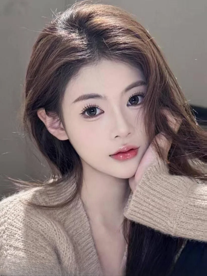 00后嫩妹初次下海