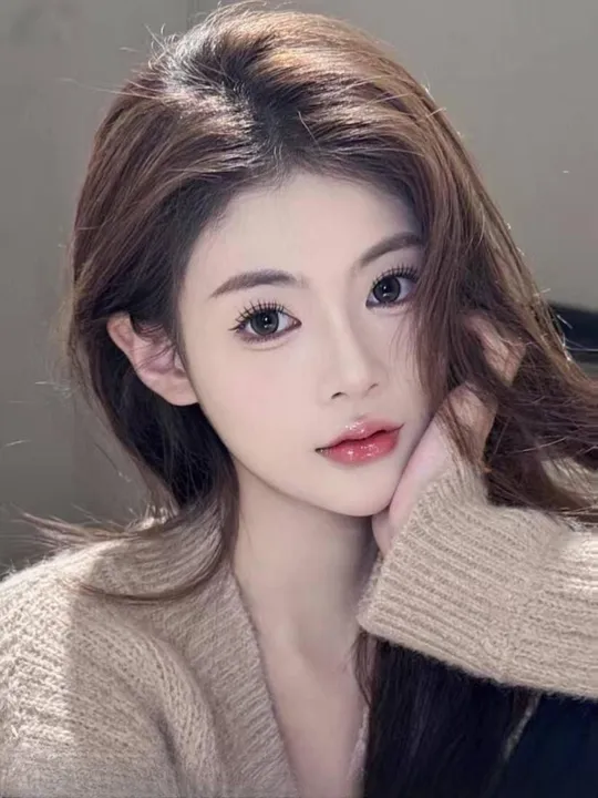00后嫩妹初次下海
