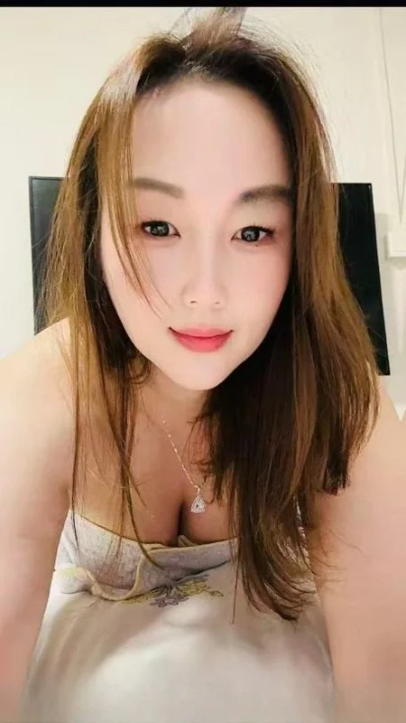 徐汇丰满大胸少妇