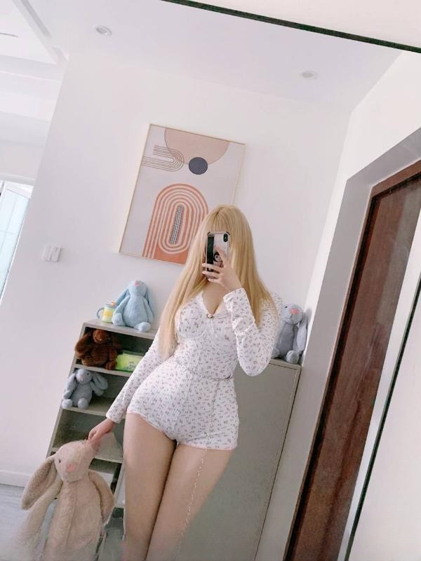 沙漏身材女友感爆棚 图 4