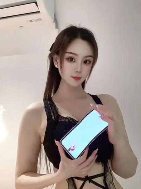 御姐大奶美雅