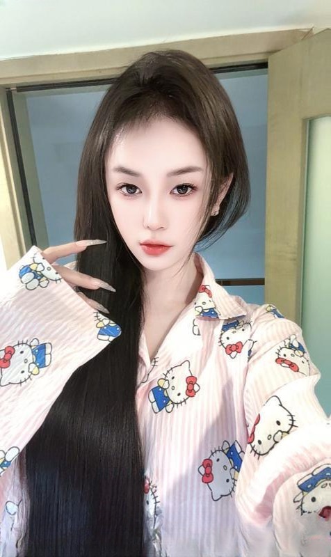 清纯颜值情趣逸涵