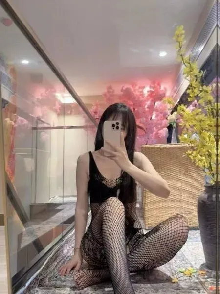 小骚妇泰国抓龙筋口出
