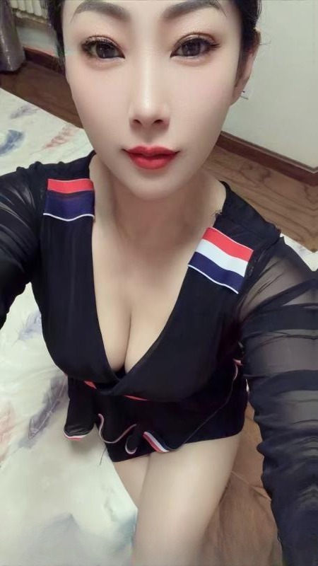 居家服务系骚姐姐 图 4