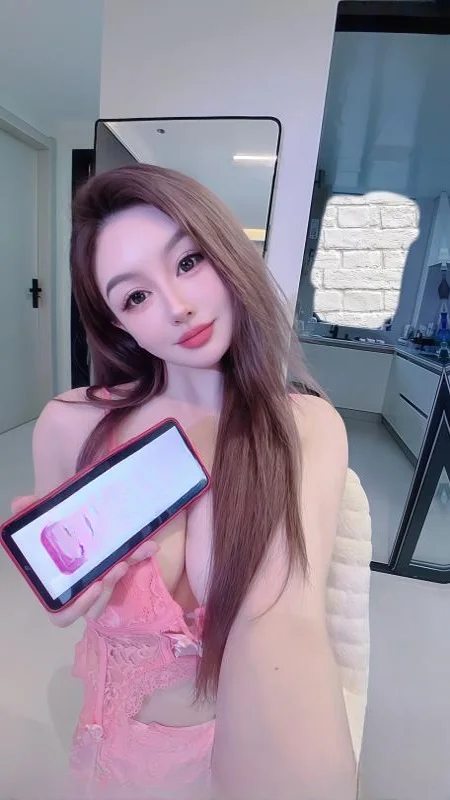 蜜桃纯欲小骚货