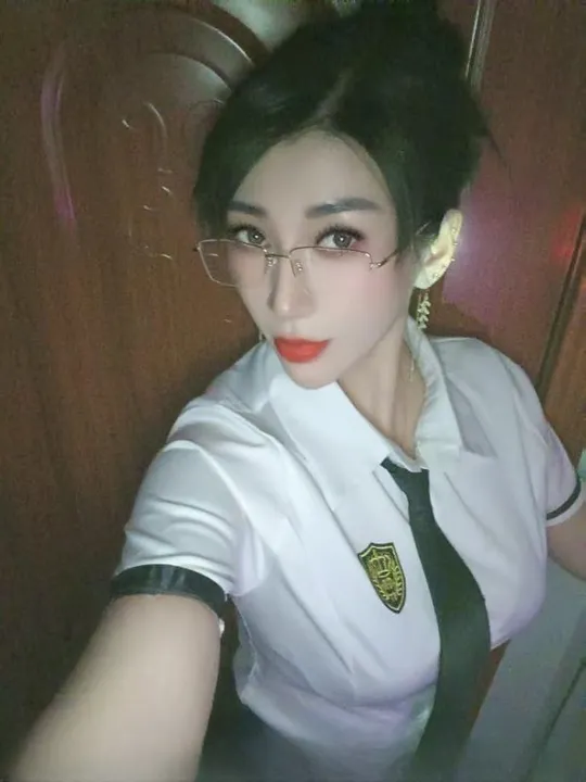 高颜性瘾淫妻花妹
