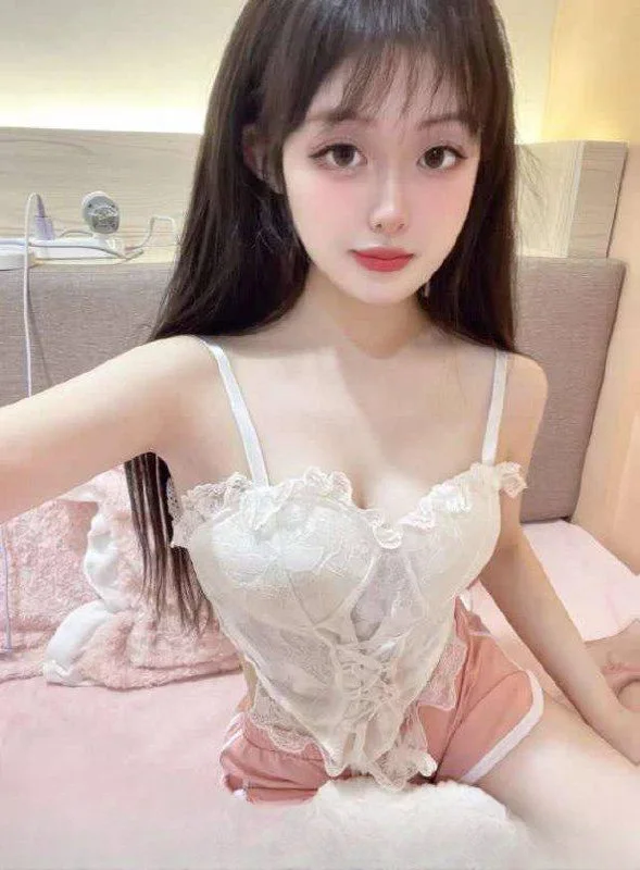 勾魂儿大眼萌妹