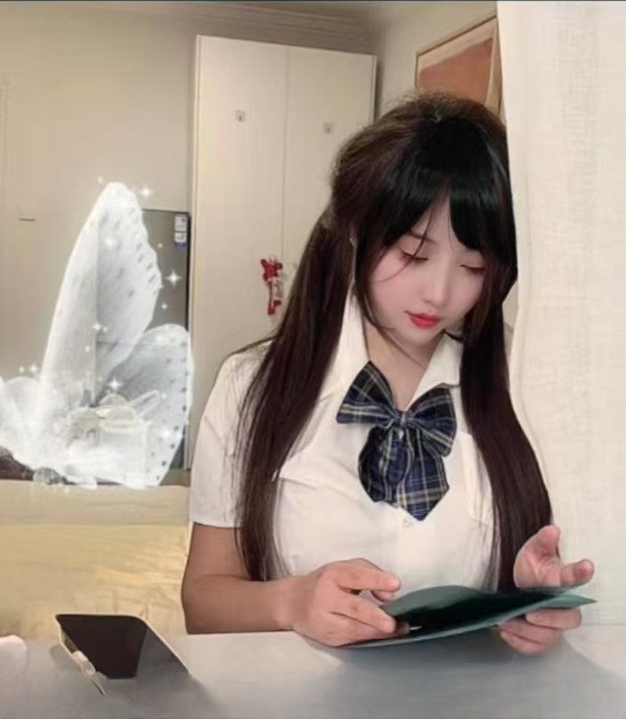 E胸蜜桃臀萝莉