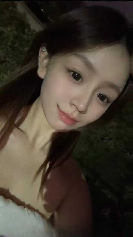 南山性感甜妹 图 2
