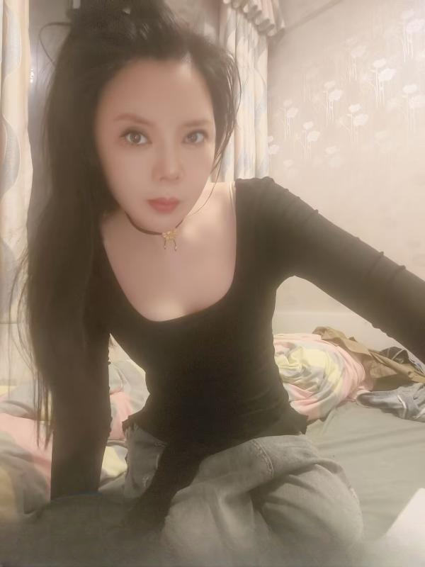 天府二街少妇熟女