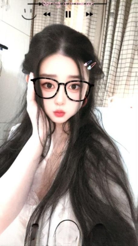 风骚反差清纯女友悠悠 图 2