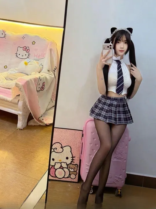性感黑丝小妹妹